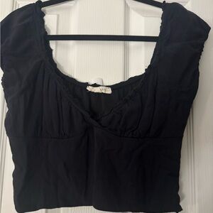 Black scoop neck cropped T shirt